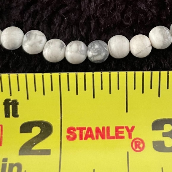Hand made Stone bead Bracelet - Picture 3 of 3